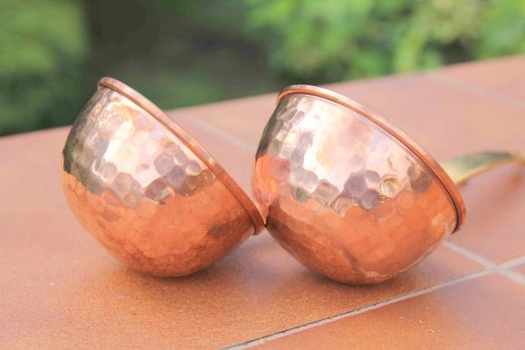 Очаровательные винтажные тарелочки из меди.