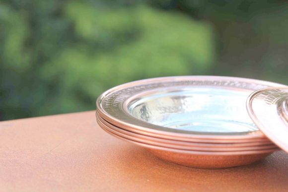 Очаровательные винтажные тарелочки из меди.