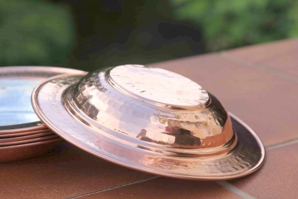 Очаровательные винтажные тарелочки из меди.