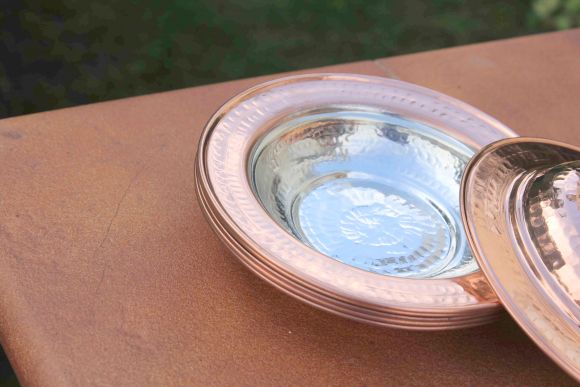 Очаровательные винтажные тарелочки из меди.