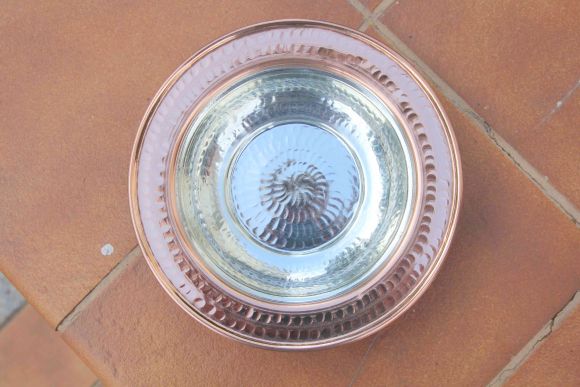 Очаровательные винтажные тарелочки из меди.