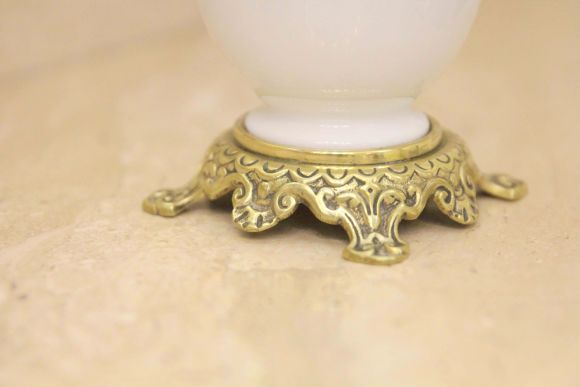 Очень нежная антикварная керосиновая лампа. Ручная роспись