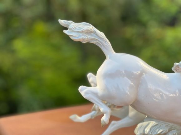 Композиция с двумя конями. Европа. Начало 20 века