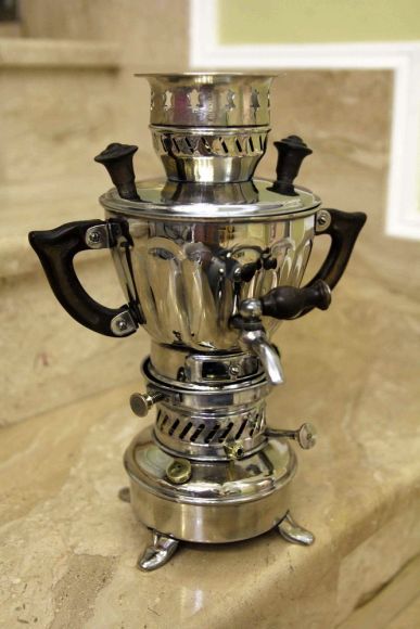 Редкий маленький самовар на горелке. Великолепное состояние