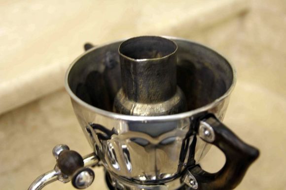 Редкий маленький самовар на горелке. Великолепное состояние