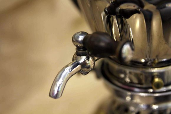 Редкий маленький самовар на горелке. Великолепное состояние