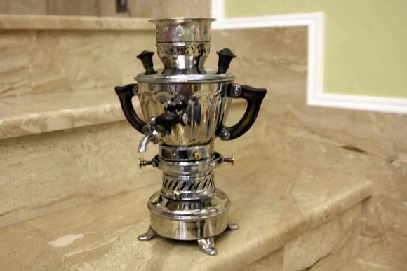 Редкий маленький самовар на горелке. Великолепное состояние