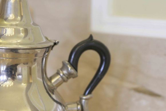 Симпатичный винтажный чайник с посеребрением.  Европа ХХ в.