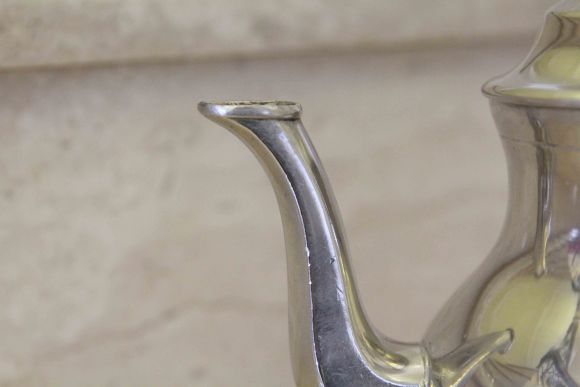 Симпатичный винтажный чайник с посеребрением.  Европа ХХ в.