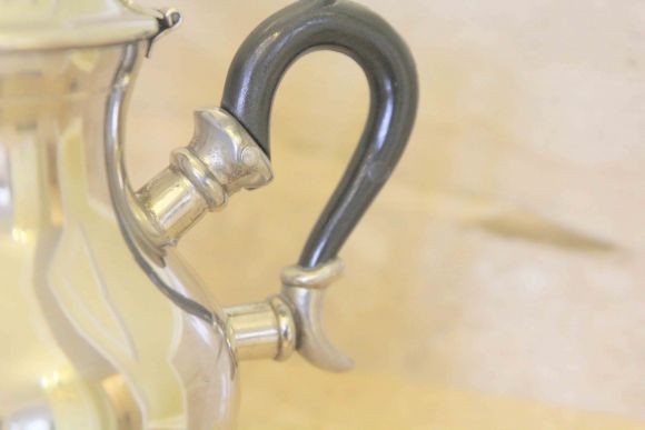 Симпатичный винтажный чайник с посеребрением.  Европа ХХ в.