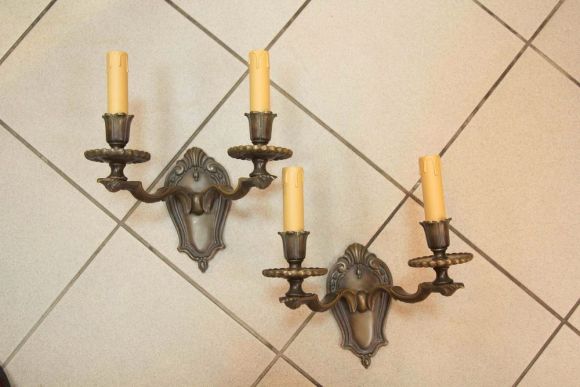 Великолепное антикварное бра из бронзы