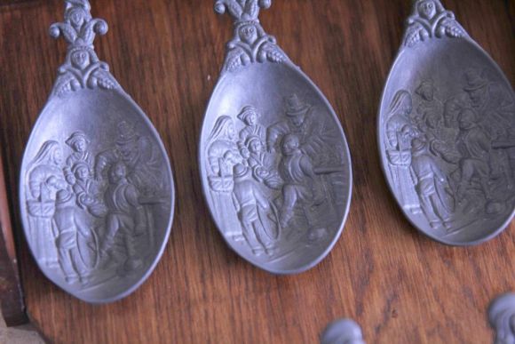 Замечательный подарок, набор старинных ложек. Европа.Конец 19 века