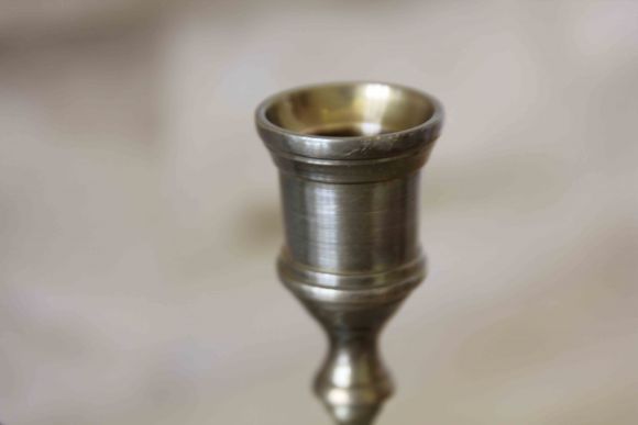 Старинный латунный подсвечник с росписью