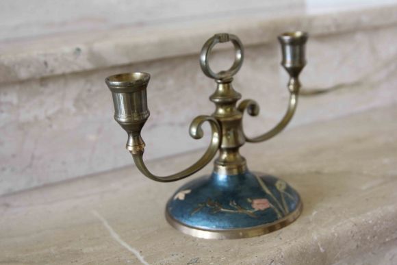 Старинный латунный подсвечник с росписью