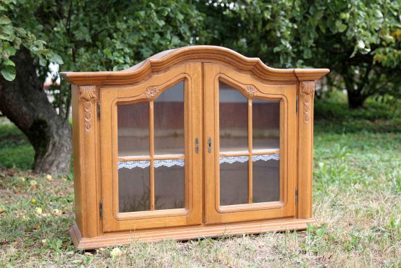 Винтажная витрина из натурального дерева. Бельгия. начало 20 века