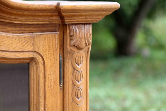 Винтажная витрина из натурального дерева. Бельгия. начало 20 века