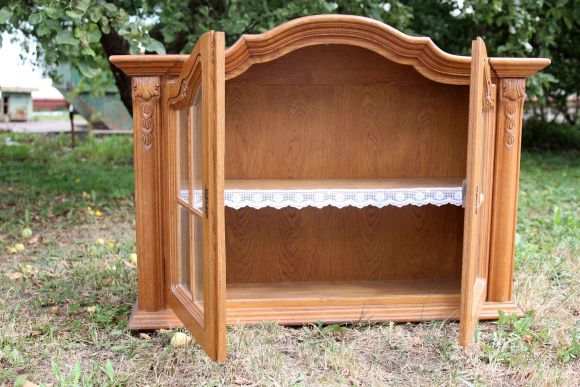 Винтажная витрина из натурального дерева. Бельгия. начало 20 века