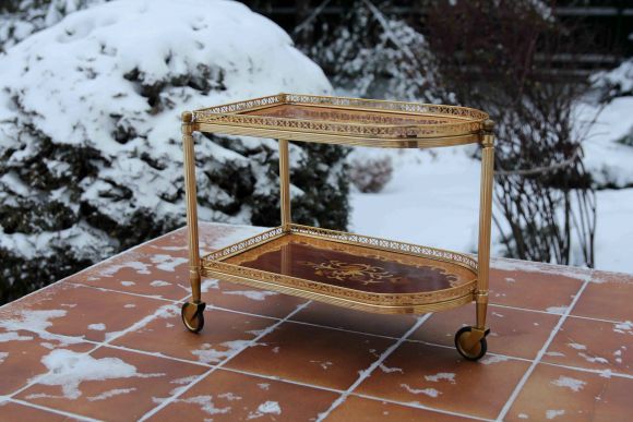 Миниатюрный сервировочный столик маркетри