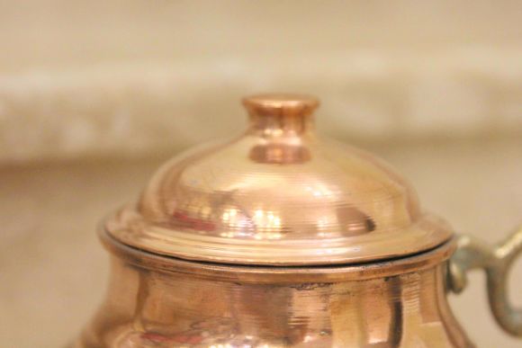 Большой винтажный чайник из меди