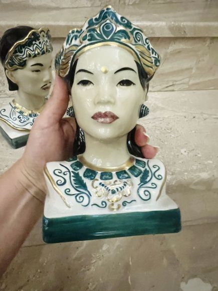 Бюсты аванской пары. Европа. Начало 20 века