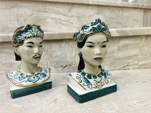 Бюсты аванской пары. Европа. Начало 20 века