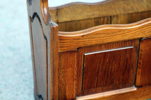 Газетница из массива дуба КЛАССИКА