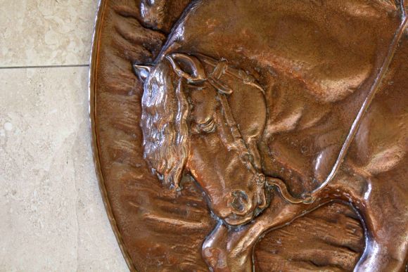 Огромное Панно в патине РЫЦАРЬ И ПОВЕРЖЕННЫЕ. D 76 см