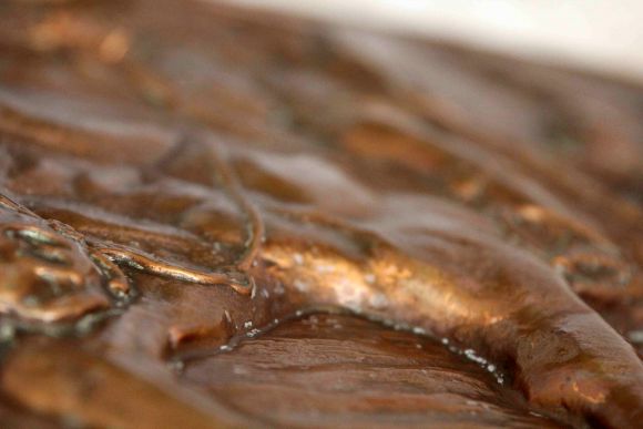 Огромное Панно в патине РЫЦАРЬ И ПОВЕРЖЕННЫЕ. D 76 см