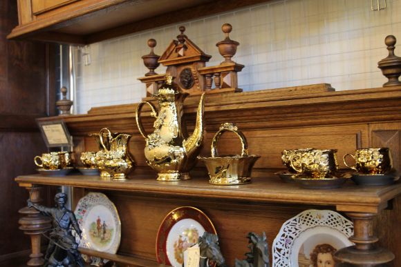 Потрясающий набор из фарфора