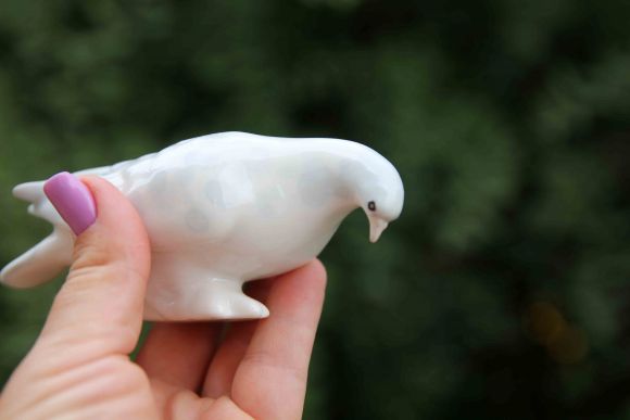 Пара фарфоровых голубей ЛФЗ