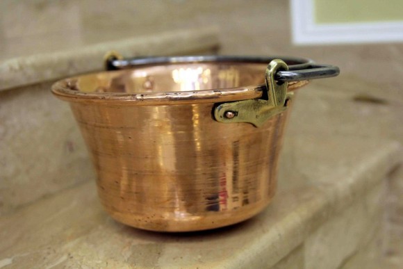 Большой старинный медный котелок. Европа. Начало 20 века