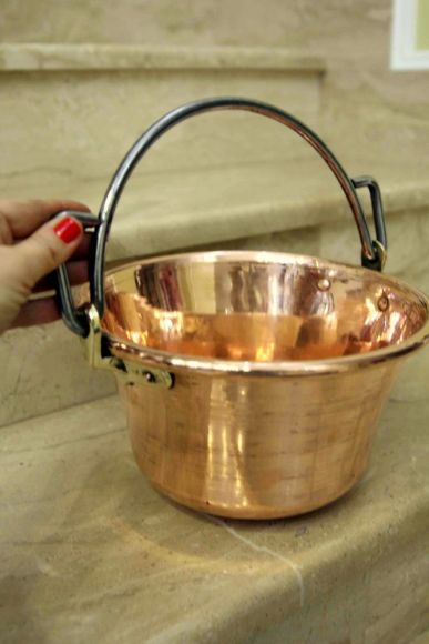 Большой старинный медный котелок. Европа. Начало 20 века