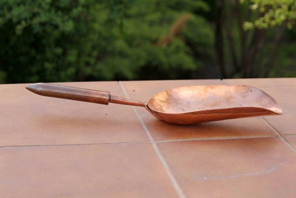 Антикварный, полностью медный совок для угля, золы или сыпучих продуктов