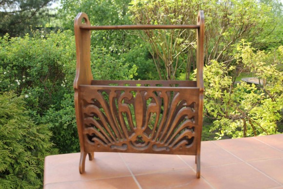 Газетница резная деревянная АЖУР