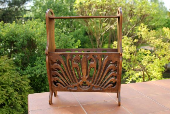 Газетница резная деревянная АЖУР