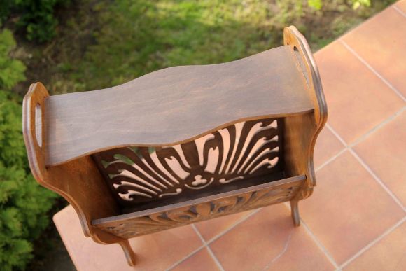 Газетница резная деревянная АЖУР