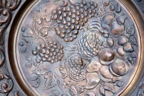 Редкое панно НАТЮРМОРТ выполнено из латуни в патине