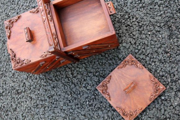 Интересный старинный переносной ящик для творчества. Европа. Конец 19 века