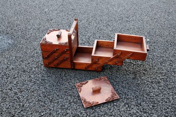 Интересный старинный переносной ящик для творчества. Европа. Конец 19 века