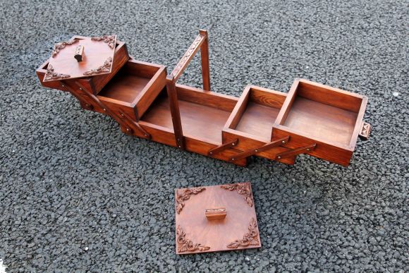 Интересный старинный переносной ящик для творчества. Европа. Конец 19 века