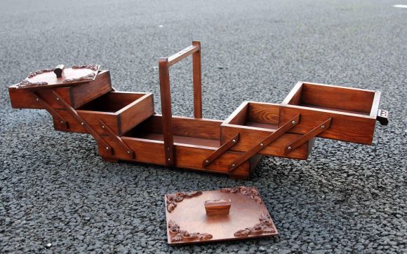 Интересный старинный переносной ящик для творчества. Европа. Конец 19 века