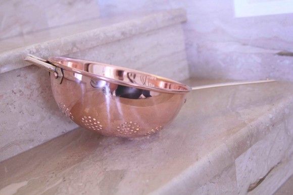 Большой медный старинный дуршлаг .Европа. Начало 20 века