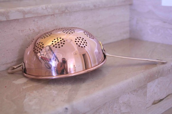 Большой медный старинный дуршлаг .Европа. Начало 20 века