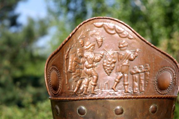 Восхитительный огромный Угольник. Европа. Высота почти 1 метр