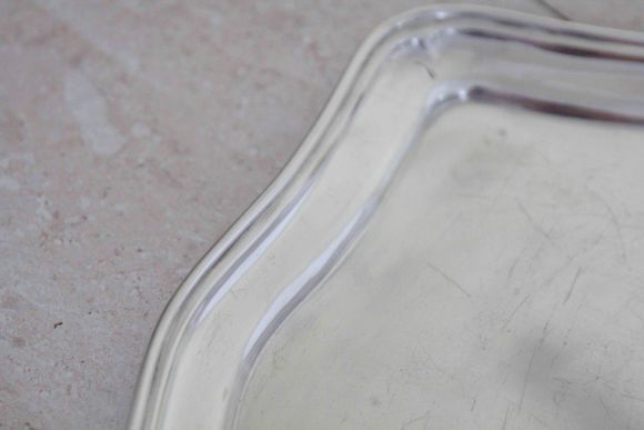 Старинный тяжелый поднос в серебре