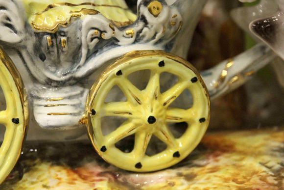 Потрясающей красоты антикварный светильник из фарфора Capodimonte. Италия. Начало 20в.