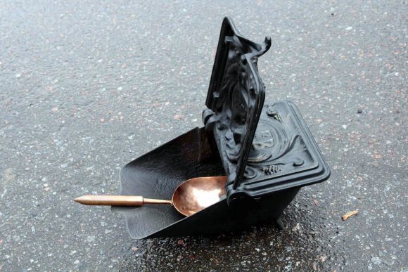 Красота! Старинная чугунная угольница. Европа. Конец 19 века