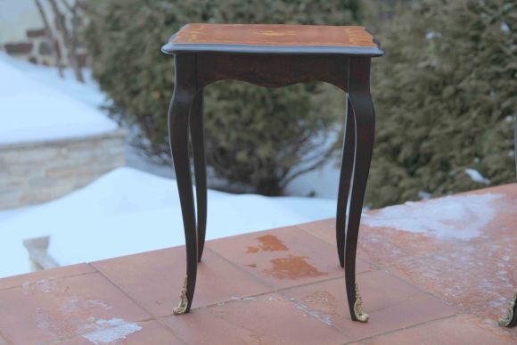 Очень красивый, винтажный набор "столик-матрешка" с инкрустацией.