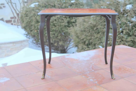 Очень красивый, винтажный набор "столик-матрешка" с инкрустацией.