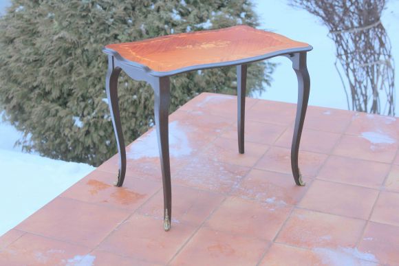 Очень красивый, винтажный набор "столик-матрешка" с инкрустацией.